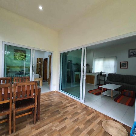 통살라 Niniari House 빌라 외부 사진